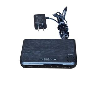 Insignia 3-Port 4K HDMI Switch NS-HZ335 Black Solid UHD Video Selector Hub EUC